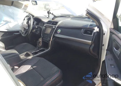 2015 Toyota Camry Se z USA, uszkodzony, nr VIN 4T1BF1FK5FU073092